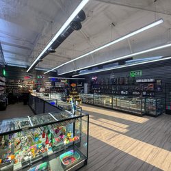 Redrum Smoke Shop