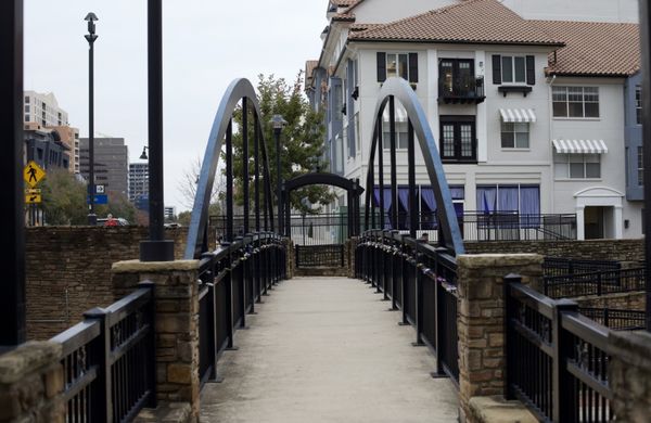 VISIONS EATERY & LOUNGE by null