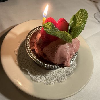 Toma Restaurant & Bar - Raspberry moose - Bars Near Me - Santa Barbara, California