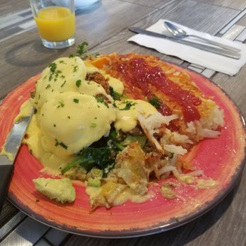 Mandy's Breakfast House - Fried tomatoes eggs benedict - Breakfast & Brunch Near Me - Sonora, California