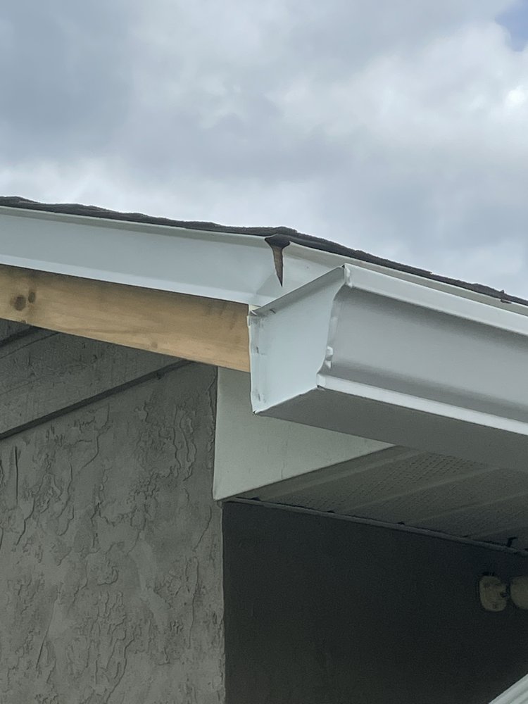 Slide of Sun Coast Roofing Services