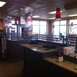 the inside of a fast food restaurant