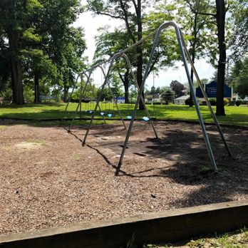 Monticello City Park - swings - Parks Near Me - Monticello, Indiana