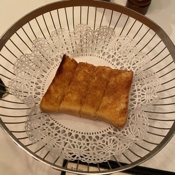 Hy's Steak House - Cheese bread - Steakhouses Near Me - Honolulu, Hawaii