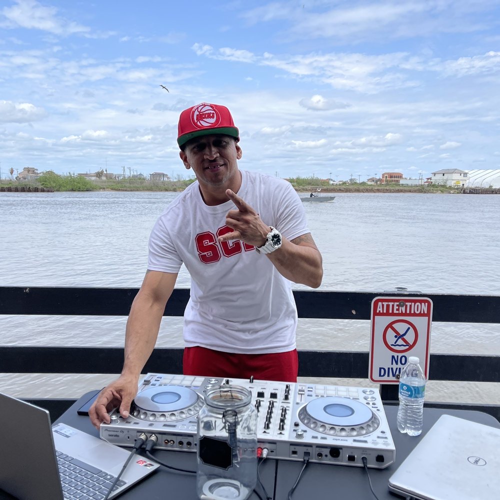 Dorado's - DJ Jess keeping the party rolling on the weekends! - Seafood Near Me - Surfside Beach, Texas Dorado's - DJ Jess keeping the party rolling on the weekends! - Seafood Near Me - Surfside Beach, Texas