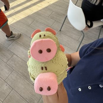 Eiswelt Gelato - Piglet and piggy - Gelato Near Me - Carrollton, Texas Eiswelt Gelato - Piglet and piggy - Gelato Near Me - Carrollton, Texas