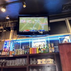 Erbelli's Pizza - Sunday night football