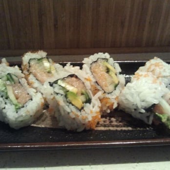 Pinto Thai Bistro - Seattle Roll (happy hour) - Thai Near Me - Seattle, Washington