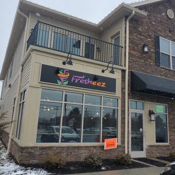 Fresheez - Restaurant restaurant in Clarence, NY