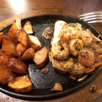 Applebee's Grill + Bar - Bourbon street chicken and shrimp. This was sizzlin' hot but not bad for an entree under the 2/$20 section. - Sports Bars Near Me - Columbia, South Carolina