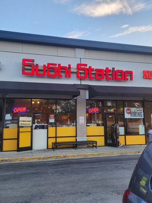 Sushi Station by null
