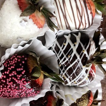 Crepissima - Chocolate covered strawberries!! A work of art - Creperies Near Me - Valencia, California Crepissima - Chocolate covered strawberries!! A work of art - Creperies Near Me - Valencia, California