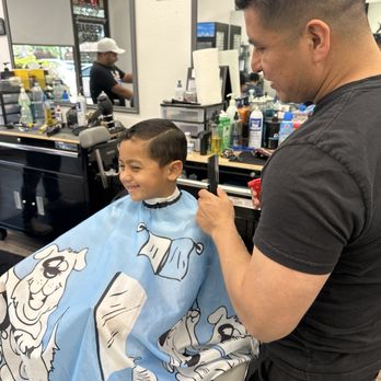 Oaks Barbershop - Barbers Near Me - Thousand Oaks, California Oaks Barbershop - Barbers Near Me - Thousand Oaks, California