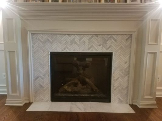 Fireplace and wall tiling - Good design and quality craftsmanship brings continuity, functionality and beauty to a living or working space, whether it’s a 1000-square-foot loft, office lobby or a rambling country estate.
Residential and Commercial Tile Work in the