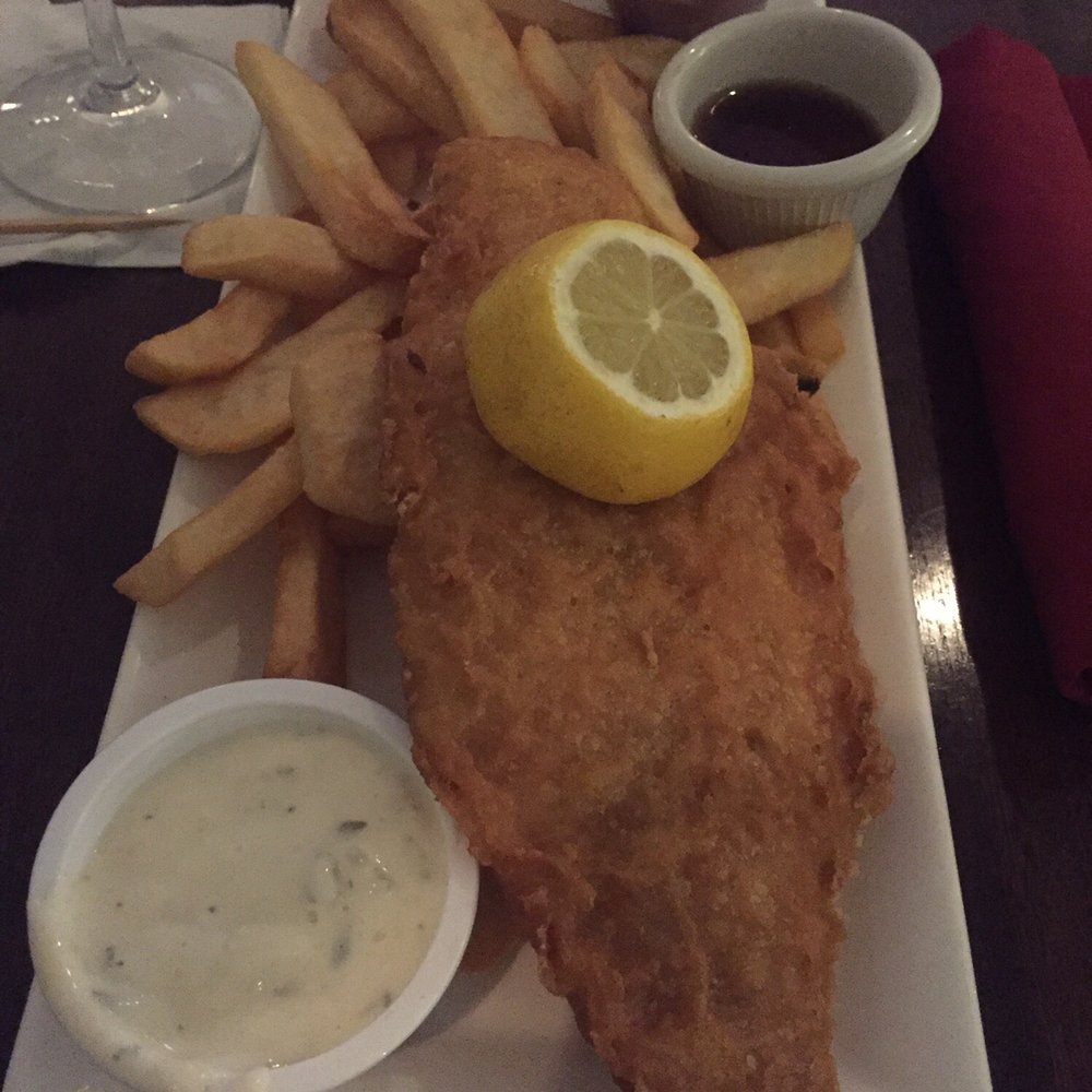 John T's Lounge - Fish and chips - Lounges Near Me - Lake Buena Vista, Florida