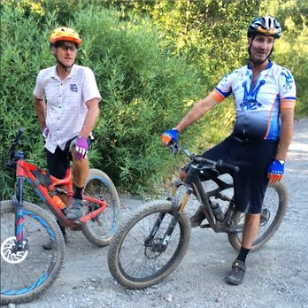 Castro Valley Cyclery - Founder of Ibis, Scot Nicol, and CVC rider, Kevin M. - Bikes Near Me - Castro Valley, California