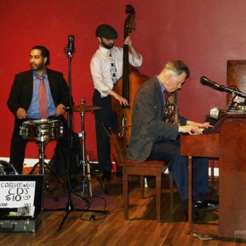 Eastside Stomp - The Casey MacGill Trio, one of the many live vintage swing bands that play at Eastside Stomp - Dance Schools Near Me - Redmond, Washington Eastside Stomp - The Casey MacGill Trio, one of the many live vintage swing bands that play at Eastside Stomp - Dance Schools Near Me - Redmond, Washington