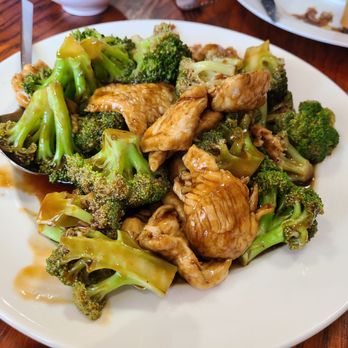 Hong Kong Restaurant - Chicken and broccoli - Cantonese Near Me - Ashburn, Virginia Hong Kong Restaurant - Chicken and broccoli - Cantonese Near Me - Ashburn, Virginia
