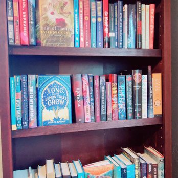 Wanderlust Book Lounge - Bookstores Near Me - Bothell, Washington
