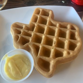 Roadhouse Family Diner - Texas Waffle - Diners Near Me - Paris, Texas