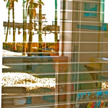 Casa Karmina - looking in! - Guest Houses Near Me - Venice Beach, California