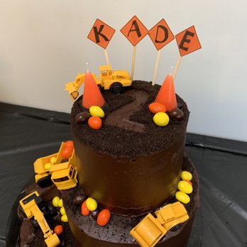 Tasty Treats - Construction themed cake - Desserts Near Me Tasty Treats - Construction themed cake - Desserts Near Me