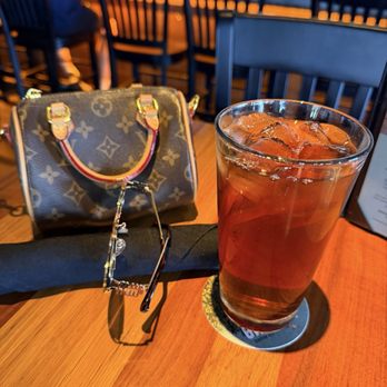 BJ's Restaurant & Brewhouse - Raspberry Tea - New American Near Me - Allentown, Pennsylvania