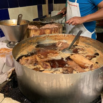 Tacos Charly - Where they cook the suadero - Tacos Near Me - México, D.F., DIF Tacos Charly - Where they cook the suadero - Tacos Near Me - México, D.F., DIF