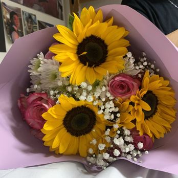 Maggie's Flowers - Sunflower, baby breathes, roses ... - Florists Near Me - Harbor City, California