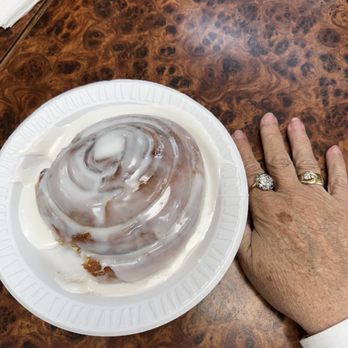 Stella's Cafe - Cinnamon roll - Breakfast & Brunch Near Me - Plymouth, North Carolina