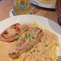 Rahmschnitzel with Spätzle