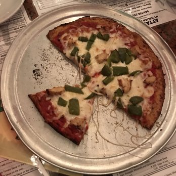 Attardi's Pizzeria - Cauliflower crust pizza with chicken and green peppers - Pizza Near Me - Bradenton, Florida Attardi's Pizzeria - Cauliflower crust pizza with chicken and green peppers - Pizza Near Me - Bradenton, Florida