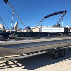 The new Pontoon Boat
with hookha for 6 people