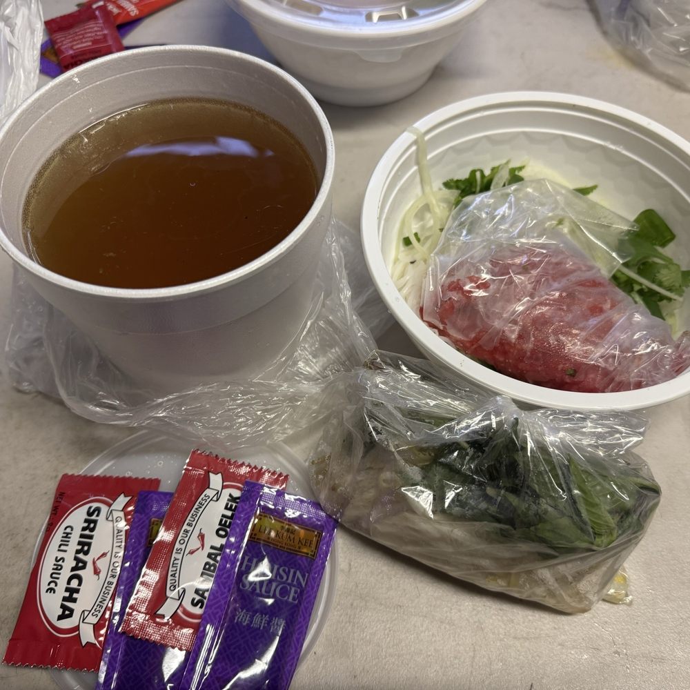 Fontana Pho - P4. Pho Tai - Vietnamese Near Me - Fontana, California Fontana Pho - P4. Pho Tai - Vietnamese Near Me - Fontana, California
