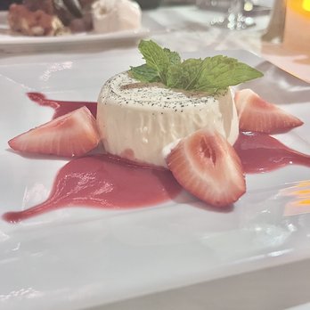 Il Pastaio - Courses Chef 's Tasting Menu (course 6 - Panna Cotta) - Italian Near Me - Beverly Hills, California