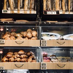 Carrefour City - This!!!! This is what I came for!! Pane everywhere!