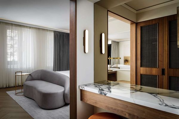 Vogue Hotel Montreal Downtown, Curio Collection by Hilton by null