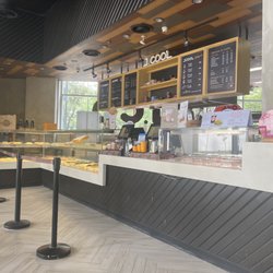 J.Co Donuts & Coffee