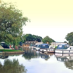 Bridge House Marina & Caravan Park