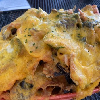 BeachFire Bar & Grille - Nachos - Barbeque Near Me - Ogunquit, Maine