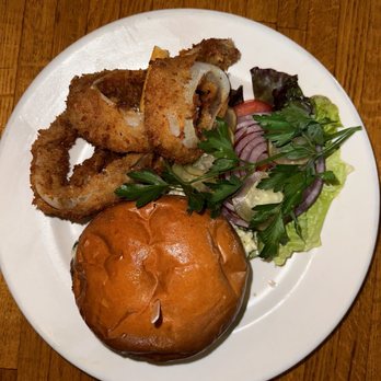 The Kettle - Roasted Garlic & Bleu Burger - Diners Near Me - Manhattan Beach, California