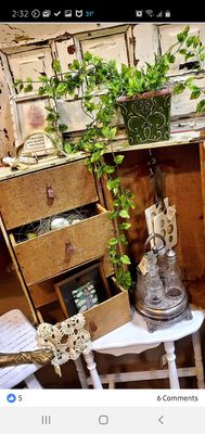 The Vintage Peddler by null