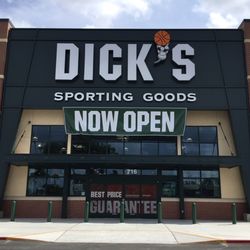 DICK'S Sporting Goods