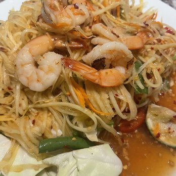 Ubon Thai Kitchen - Shrimp Thai Papaya Salad (Som Tum), my favorite - Thai Near Me - Torrance, California