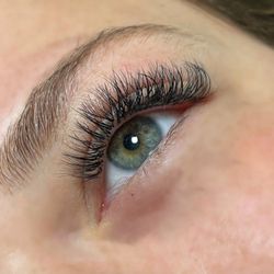 Eye Candy Lash Studio - Hybrid lashes