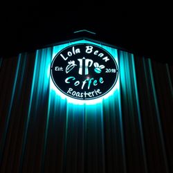 Lola Bean Coffee - When the light is on, the beans are HOT!