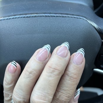 Hollywood Nails - Nail Salons Near Me - Henderson, Nevada