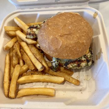Golden Gate Bistro - Grilled chicken sandwich - Breakfast & Brunch Near Me - Richmond, California