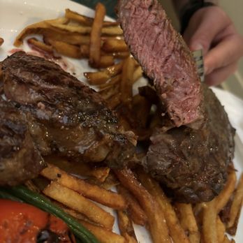 Hutch's - 16 oz. Hutch's Steak Frites - inside - New American Near Me - Buffalo, New York
