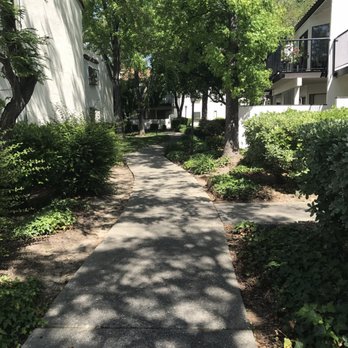 Little Scholars Preschool - Walking path - Preschools Near Me - Pleasanton, California Little Scholars Preschool - Walking path - Preschools Near Me - Pleasanton, California